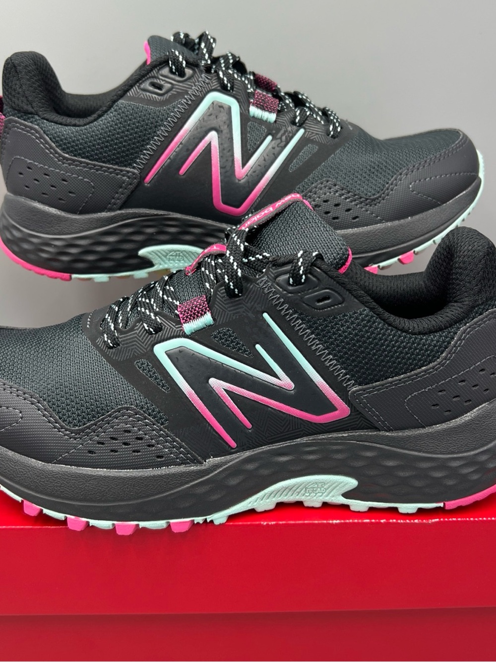New Balance 410 V8 Running Shoes. T410 Sneakers. Pink. Women's Sz 6.5, WT410LC8